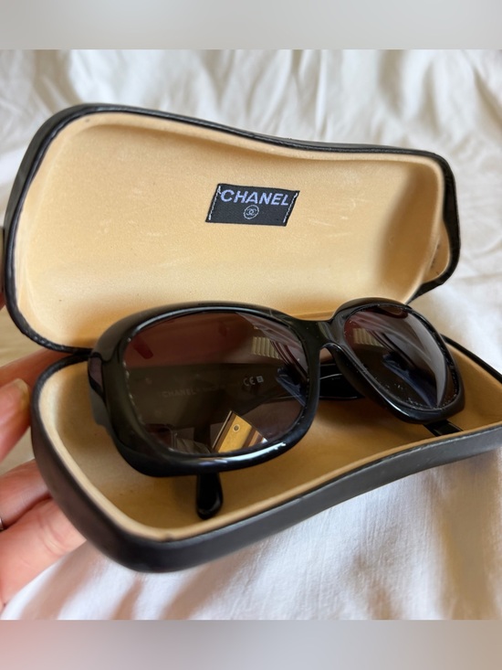 CHANEL Accessories - Chanel Black 5102 C501/87  54 17 135 with CC logo Sunglasses